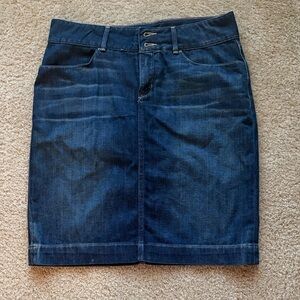 Banana Republic denim skirt, size 10